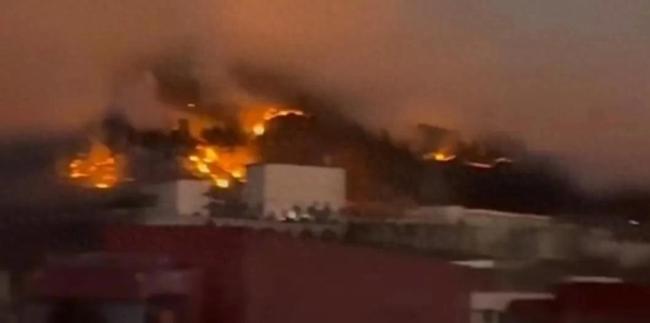 伊朗导弹基地被袭后建筑群夷为平地 中东局势骤紧